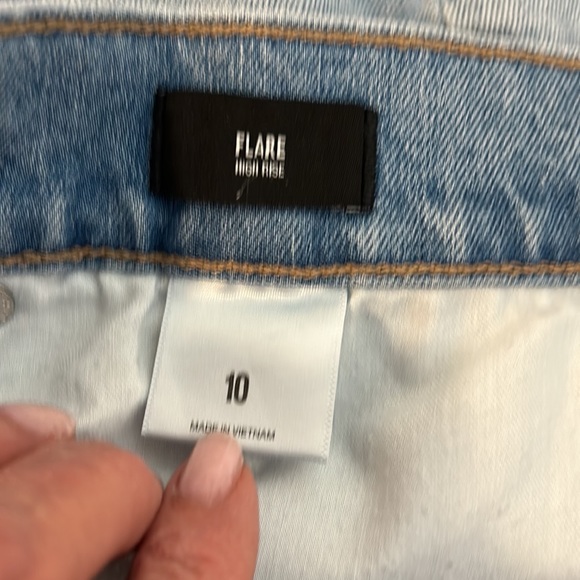 Express High Rise Flare With Side Stripe Embellishments. - Picture 7 of 9